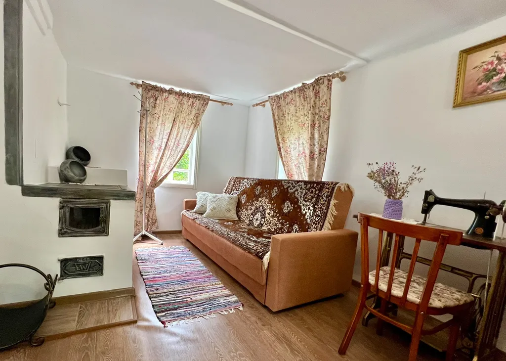 Деревенский домик с собственной беседкой и прекрасным видом на горы