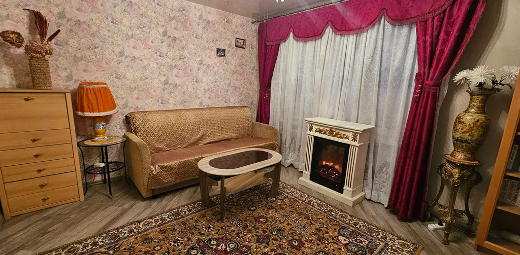 Квартира Двухкомнатная квартира с камином на Набережной Москвы — Москва
