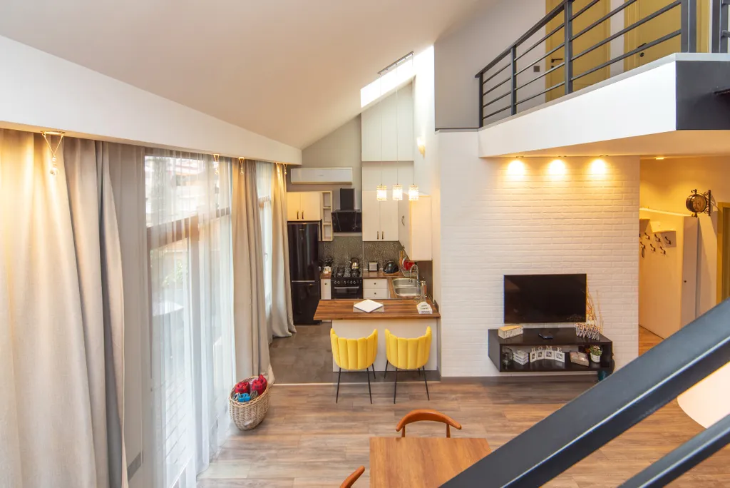 Luxury 4 bedroom apartment 1 in the city centar of Tbilisi