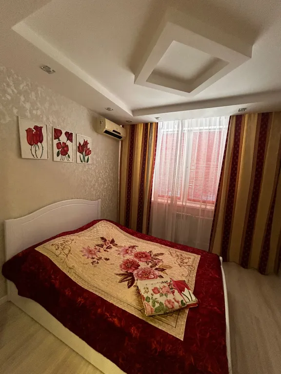 Уютная дизайнерская квартира в новом доме