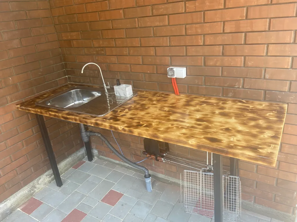 Дом с подогреваемым бассейном и баней в адыгее