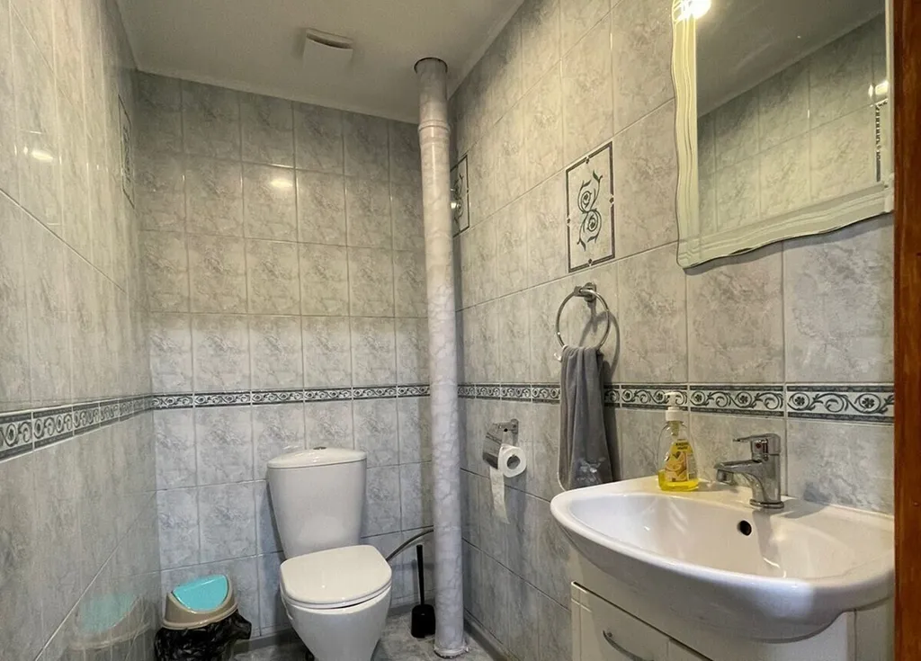 Коттедж с баней и бассейном