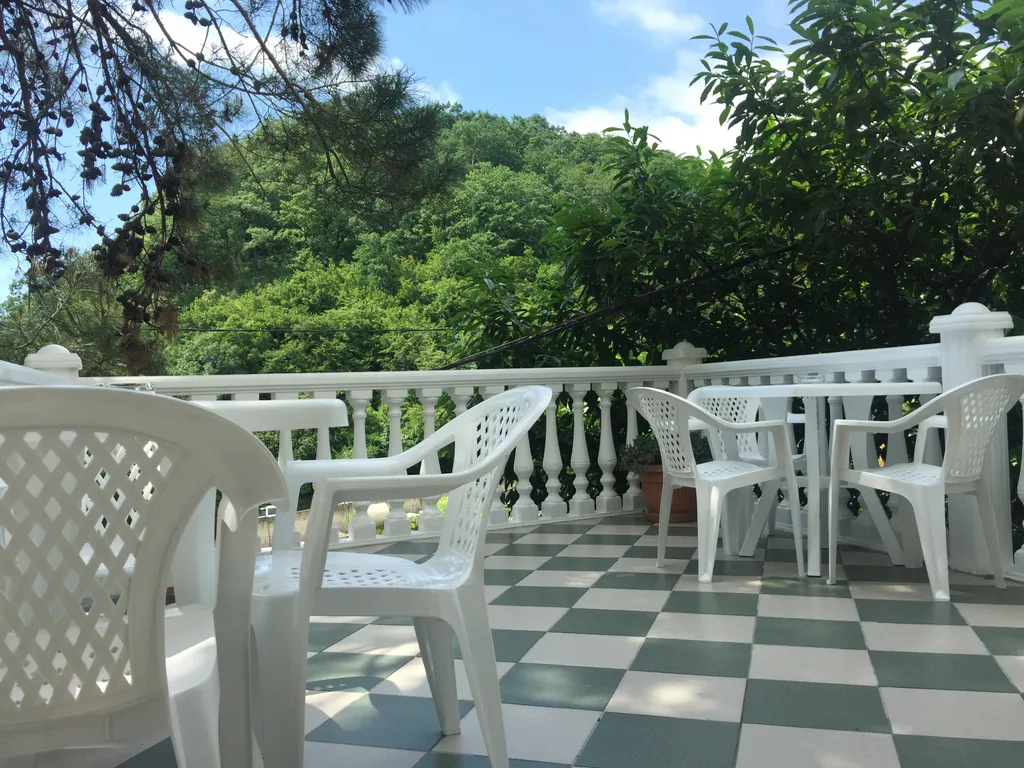 Квартира Комната с панорамным остеклением и видом на море — Лазаревское