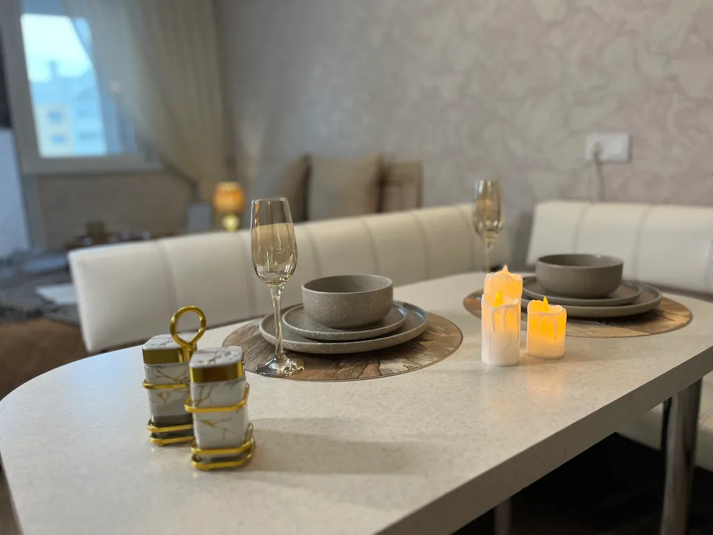 Студия располагается рядом с жд вокзалом.