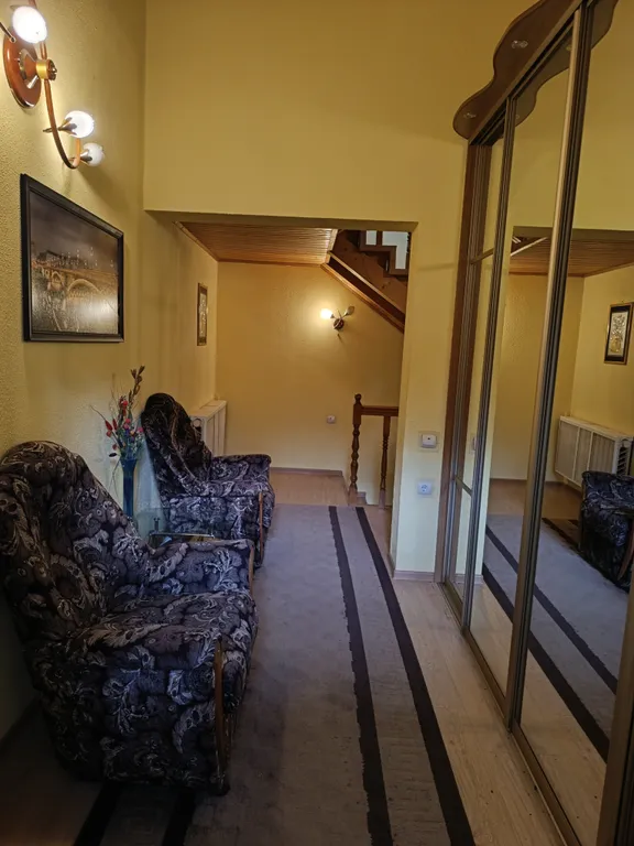 7-комнатный Дом