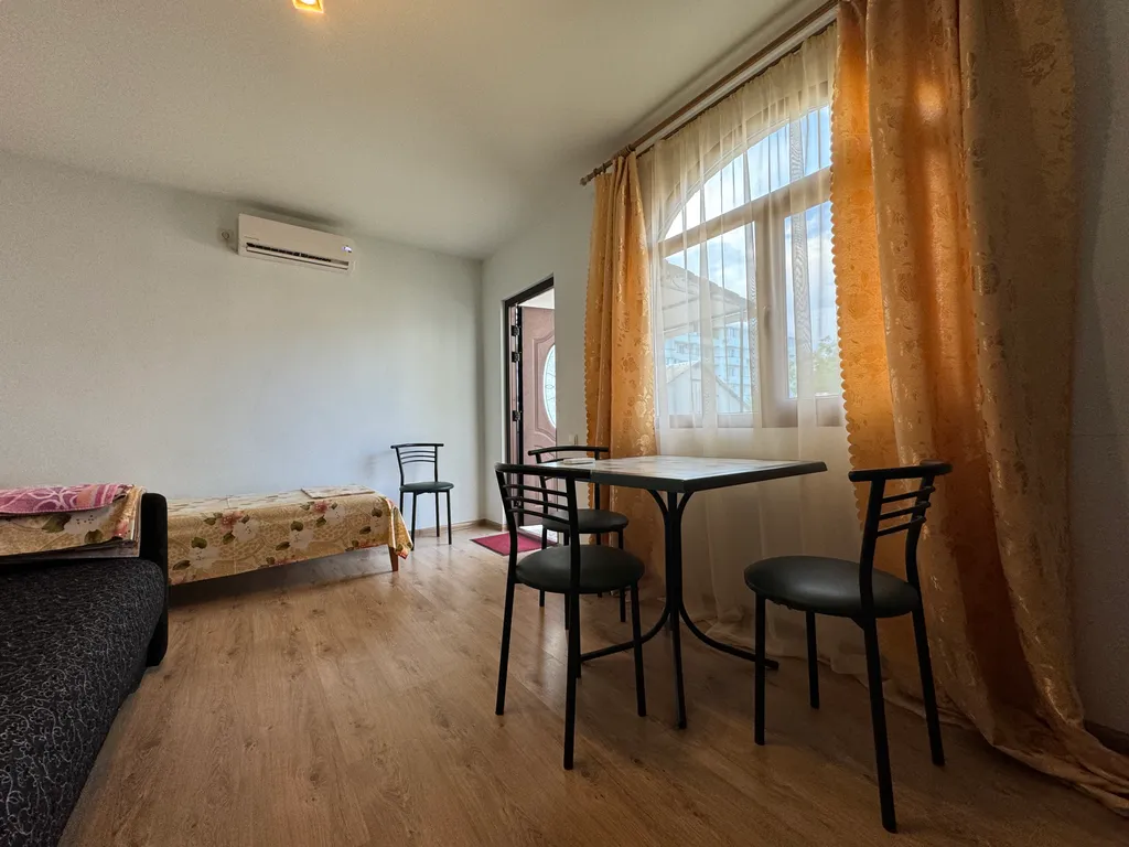 3-комнатный дом в спальном районе Феодосии