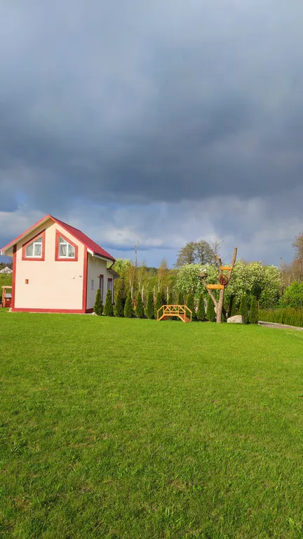 Агроусадьба с баней, на реке Птичь под Минском, с прудом