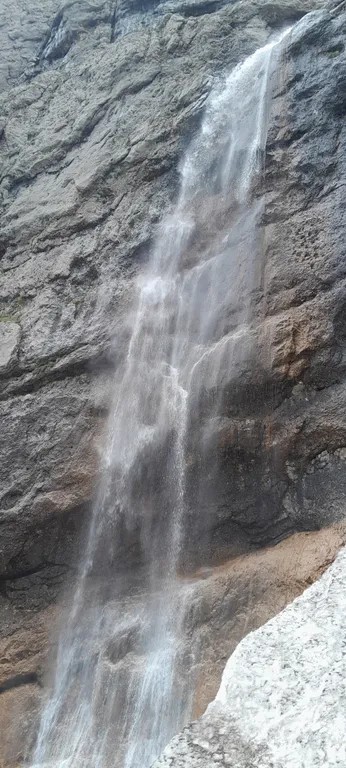 Дом на Охотничьем в центре посёлка