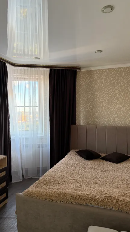 Двухкомнатная квартира в центре с красивым видом на город