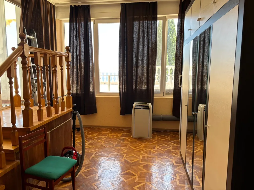 Апартамент в двух уровнях с террасой