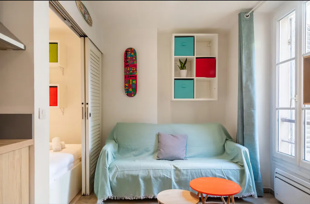 Уютная студия около метро