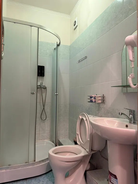 2-местный номер с двухспальной кроватью в Астрахани