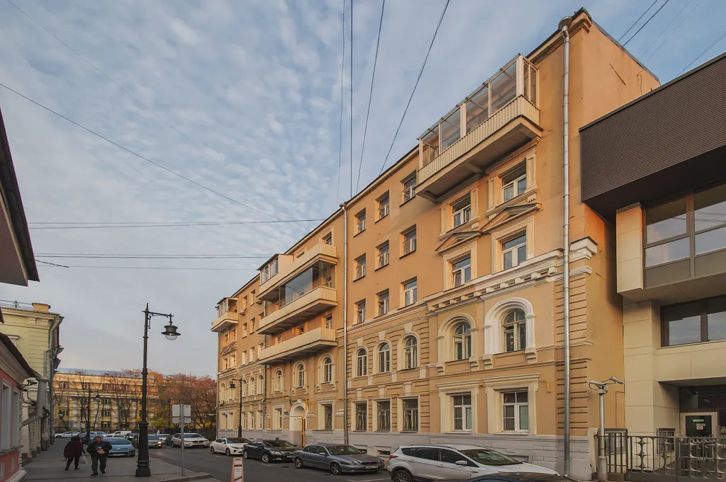 Квартира В доме поэта на Арбате: элегантная квартира в тихом переулке — Москва