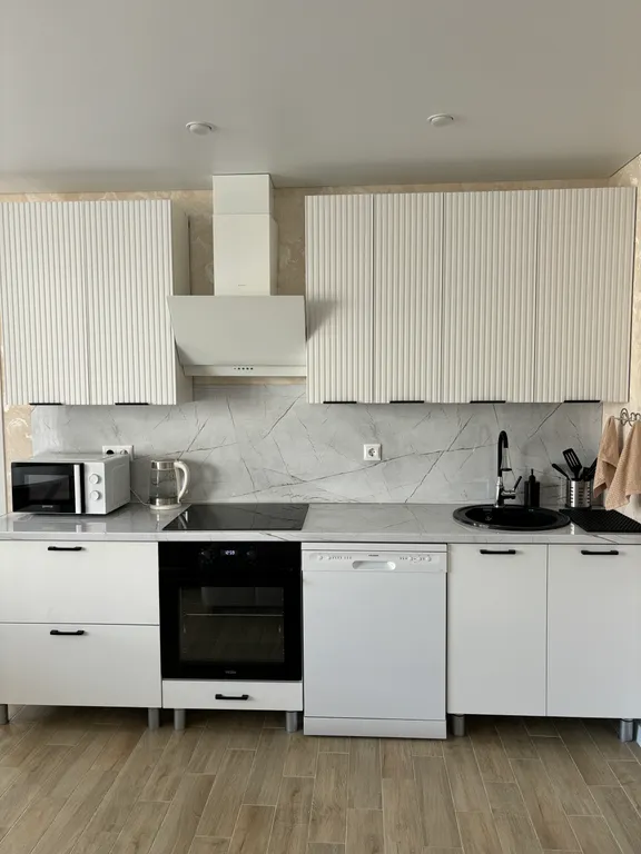 Двухкомнатный номер с кухней и бассейном