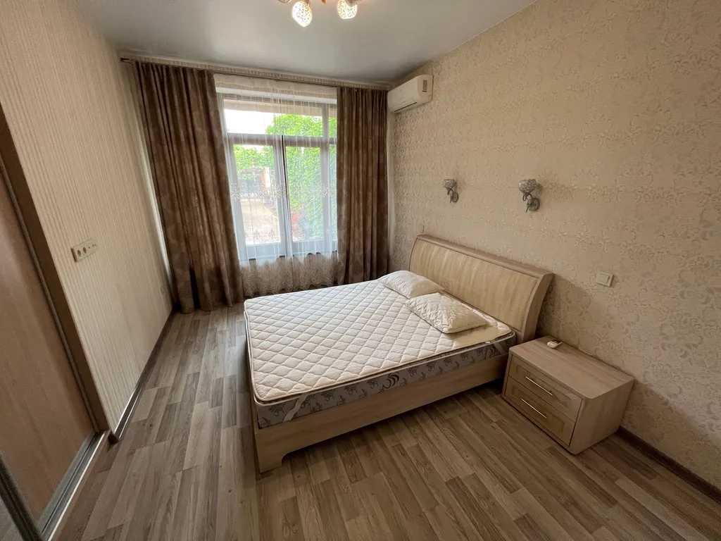 Четырёхкомнатный дом класса люкс в тихом центре