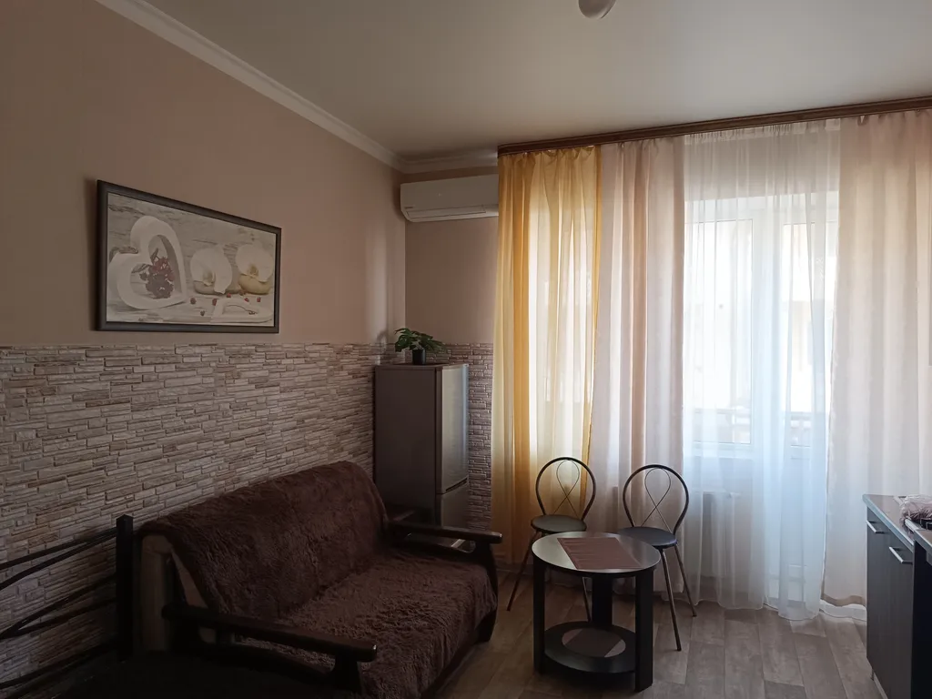 Квартира Квартира Два шага до моря и шикарного загара — Адлер