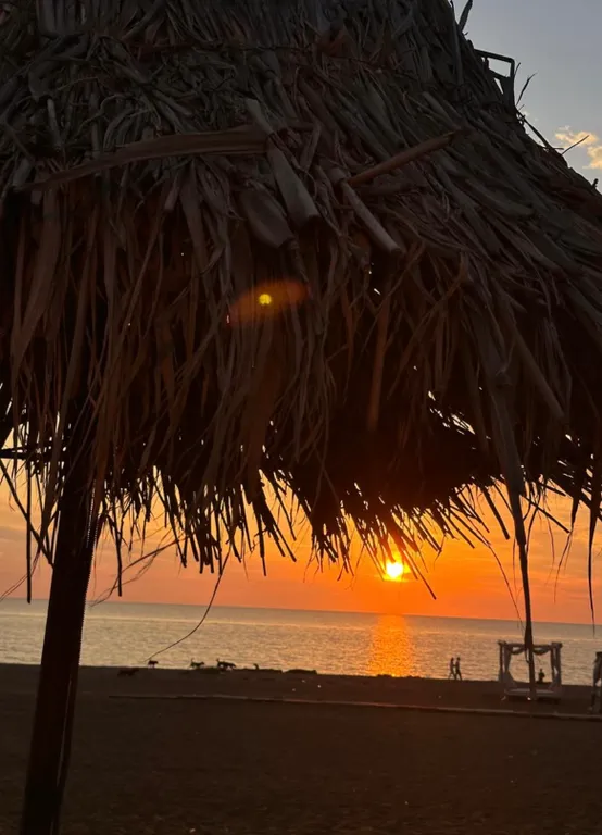 Коттедж Домик с панорамным видом на море на первой береговой линии — Дербент