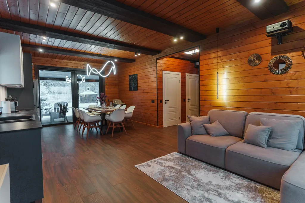 Коттедж ОзероуДомаМичуринское/Lakehouse Michurinskoe — Кучерово