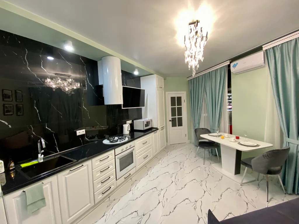 Премиум класса на набережной в центре города