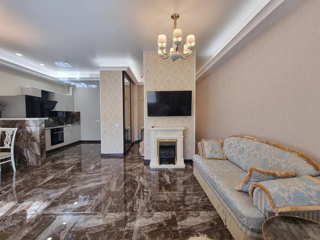 Aпаpтaмeнт люкс c баcсейном и теpрaсой нa набеpeжной