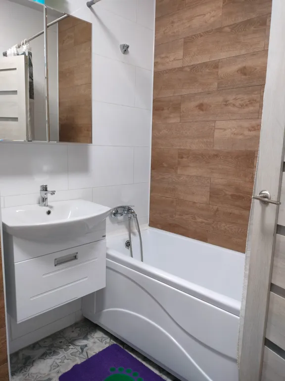 Уютная студия в новостройке с панорамными окнами