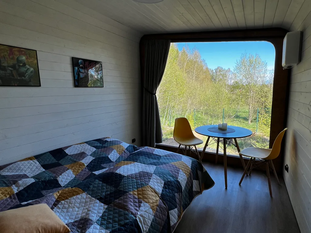 Дом Немо с уличной купелью  в лесу