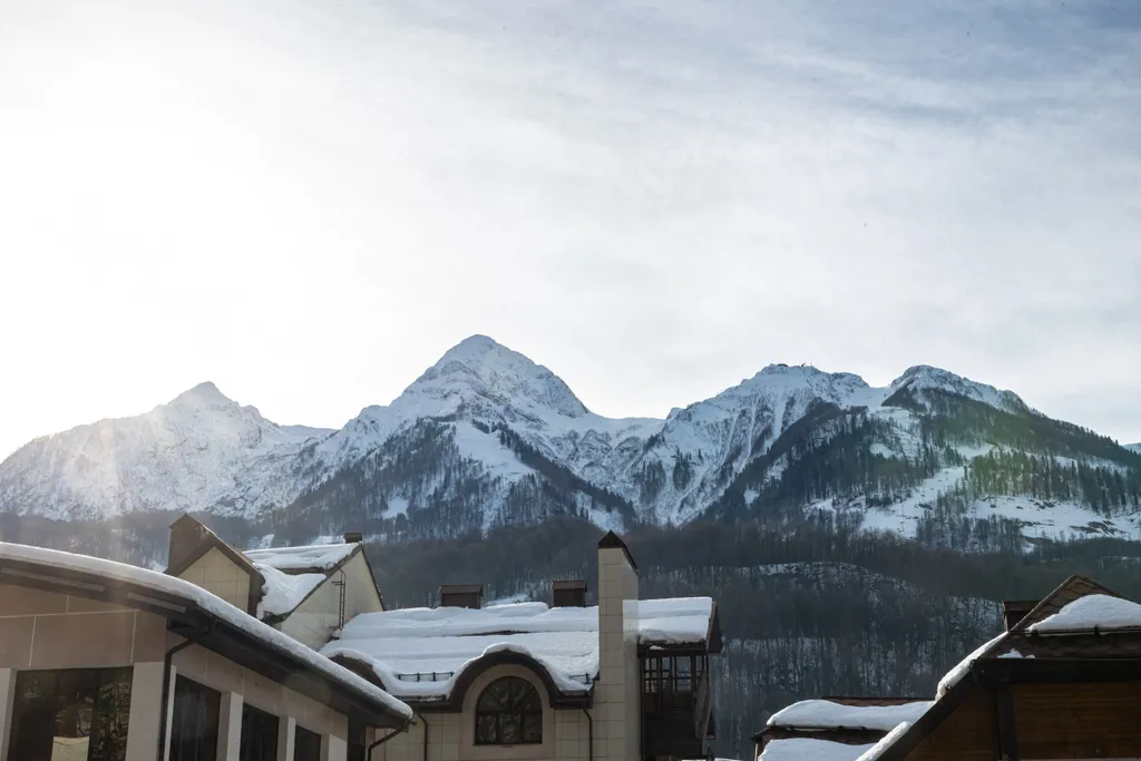 Современные дизайнерские апартаменты с потрясающим видом на горы