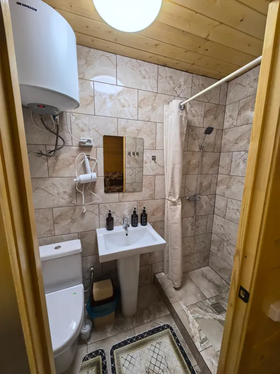 Коттедж Сказочная Адыгея домик для вашей семьи — Веселый