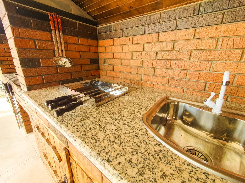 Дом на берегу Азовского моря