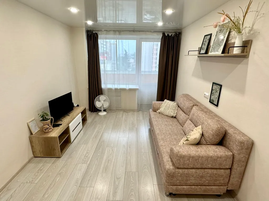 Светлая 1-комнатная квартира в юго-западном районе города