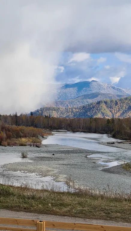 Современный 2-комнатный дом на слиянии рек Тихий берег