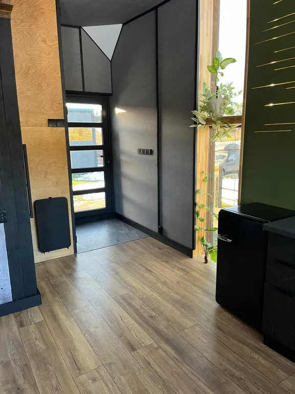 Домик на озере