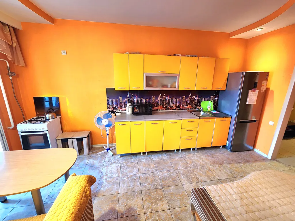 Двухкомнатная квартира в центре возле цирка