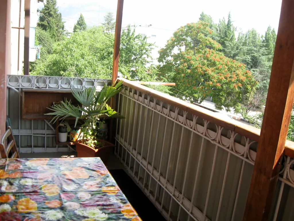 Квартира 2-комнатная Квартира — Алушта