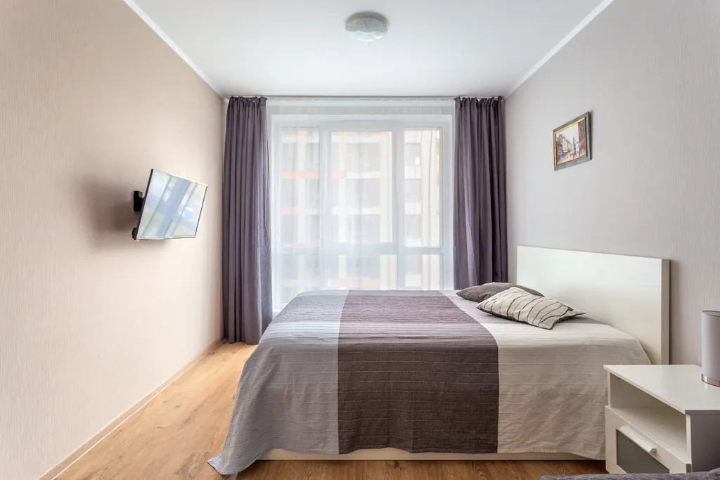 Студия у метро Парнас