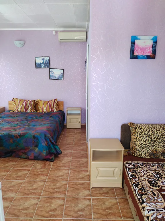 Уютная комната с удобствами с видом на море