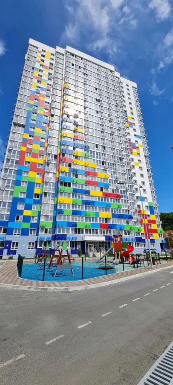 Студия со свежим ремонтом в тихом районе