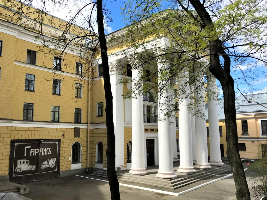 Квартира Уютная квартира у метро Горьковская — Санкт-Петербург
