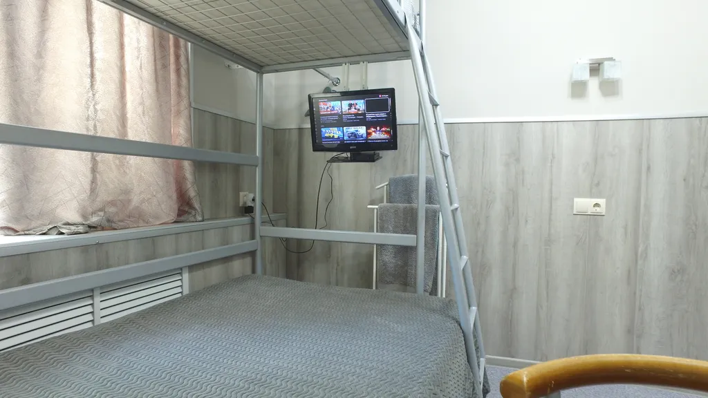 Чистая и комфортная студия в 300 метрах от метро Уралмаш