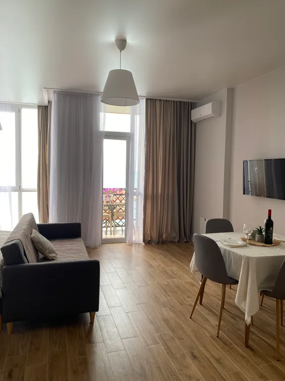 Апартамент на набережной с видом на море