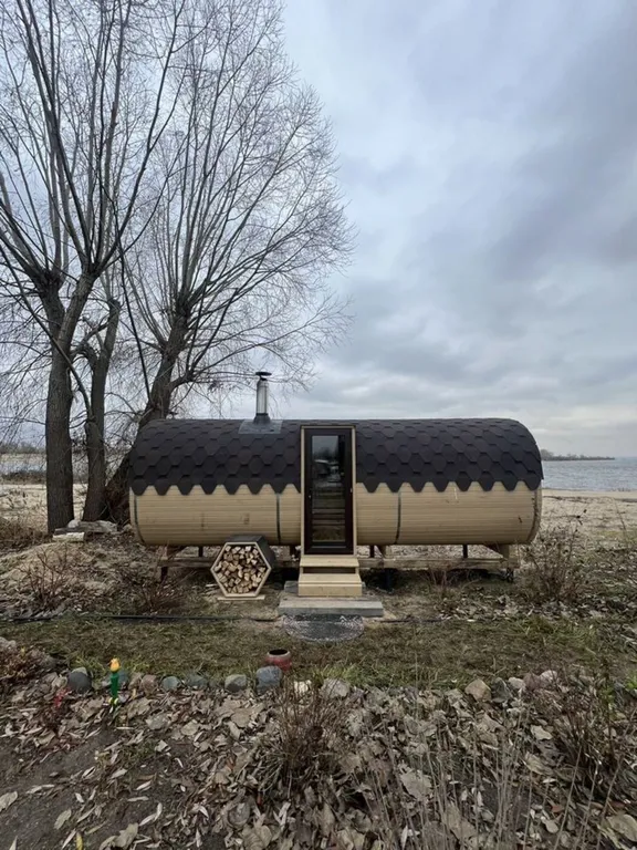 Семейный уютный гостeвoй дом на воде