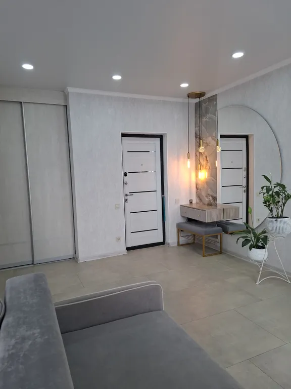 Апартамент с потрясающим видом на горы и море