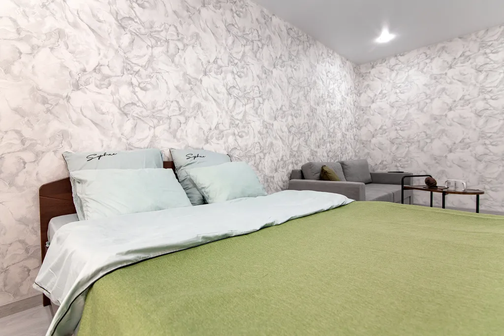 Луна в новом районе города