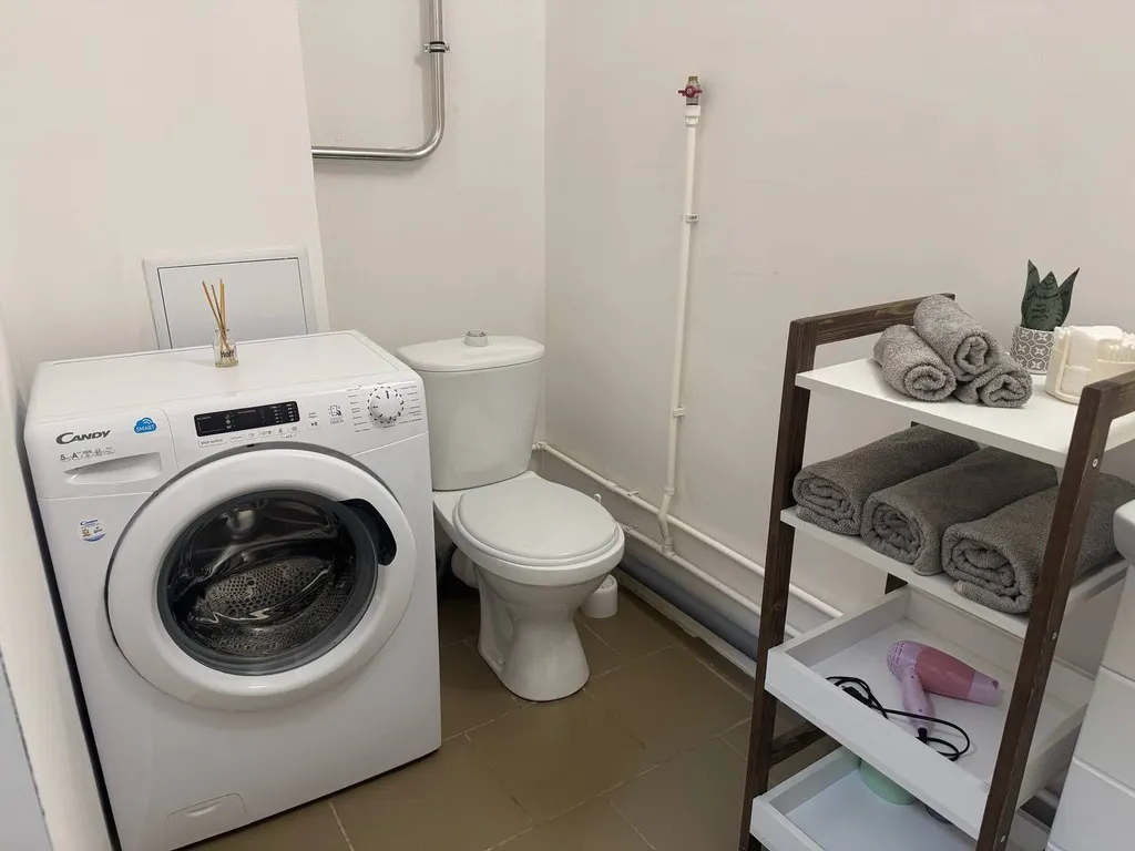 Прекрасная квартира-студия с потрясающим видом из окна