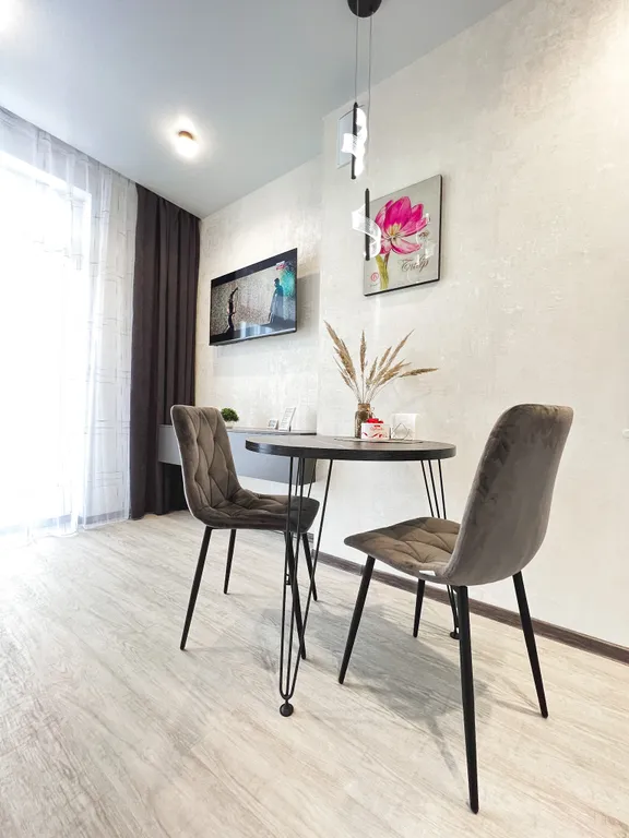 Новый апартамент с видом на лес