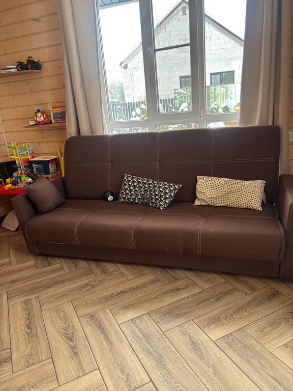 Дом у Коркинского озера с баней, купелью и детской площадкой.