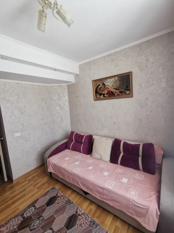 Миниатюрная квартира в районе центрального стадиона