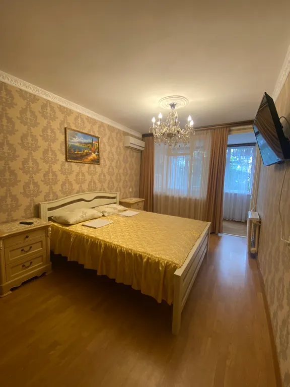 Квартира Двухкомнатная квартира парк, с двумя жилыми лоджиями — Сочи