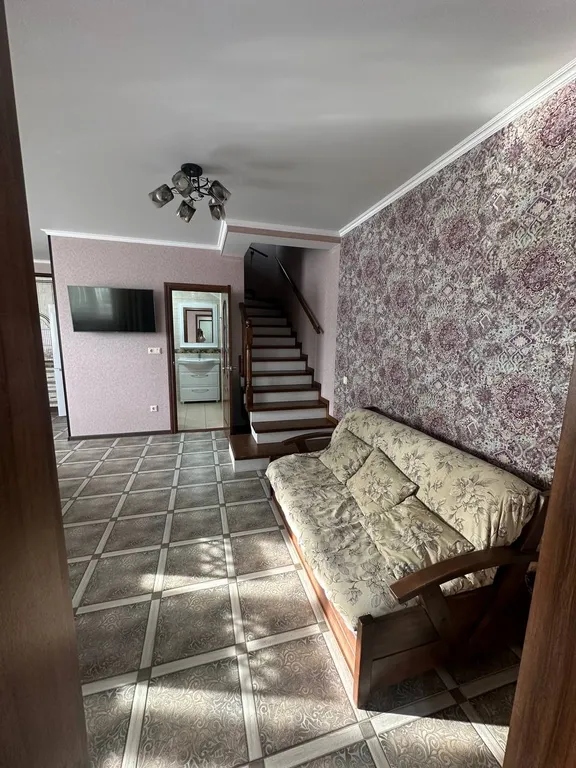 Коттедж Коттедж Уютный таунхаус в пешей доступности к морю — Анапа