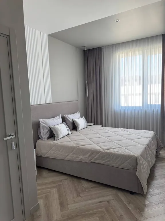 4 комнатный Дом с бассейном